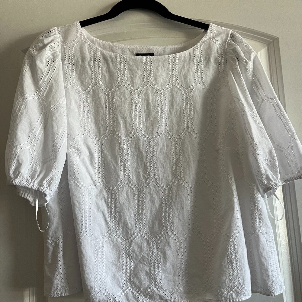 Ann Taylor Eyelet Shirt, White, Size Large.